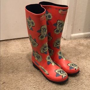 Rain boots